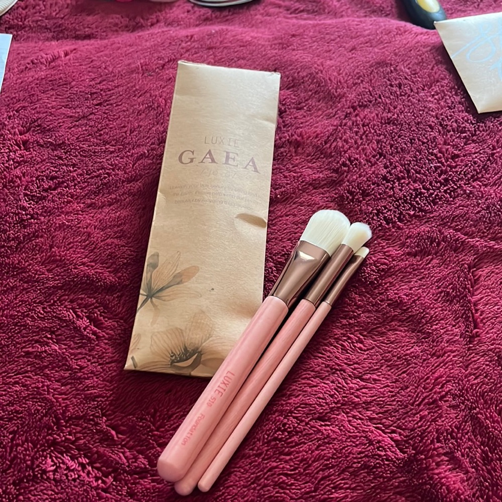 Luxie Gaea Women’s make up tools